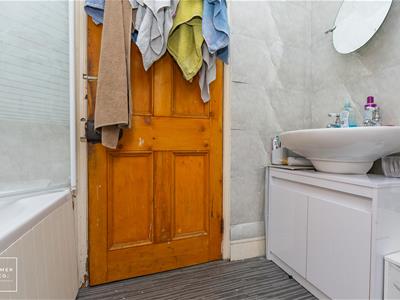 Picture 19